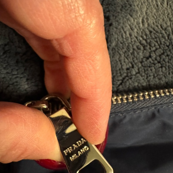 Authentic Prada Rubber Slippers with Pouch - Picture 5 of 7